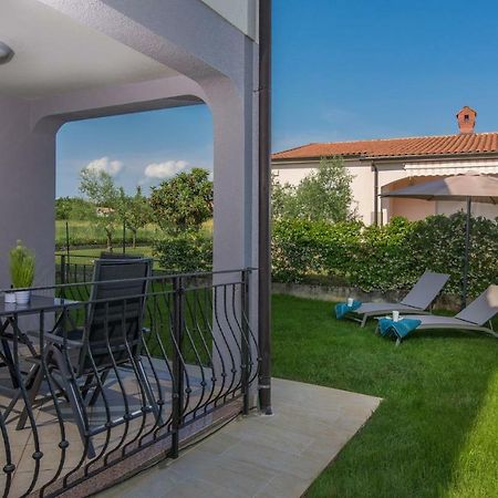 Silver Holiday House Vrvari Екстер'єр фото