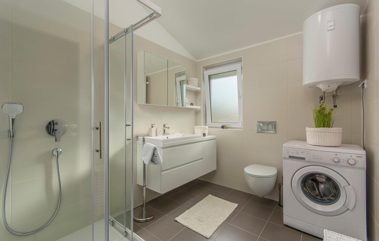 Silver Holiday House Vrvari Екстер'єр фото