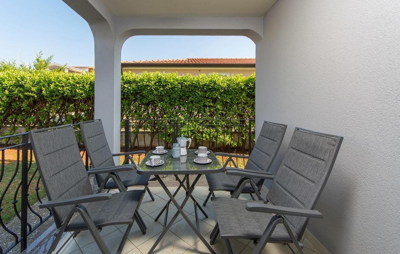 Silver Holiday House Vrvari Екстер'єр фото