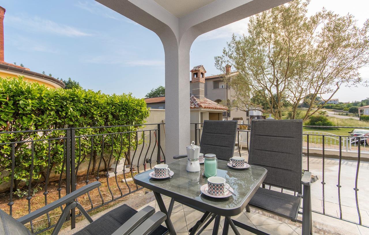 Silver Holiday House Vrvari Екстер'єр фото